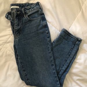Pacsun high waisted mom jeans!